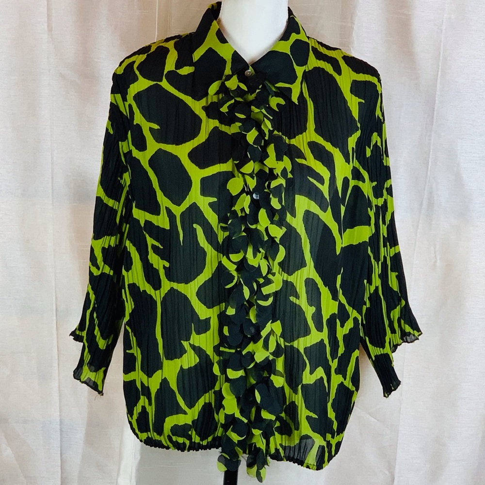 M Milano Cutwork Ruffle Front 3/4 Sleeve Blouse